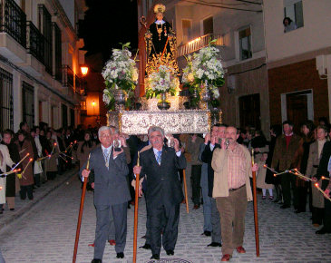 San Benito, patrón de Porcuna, recorre las calles del pueblo en su día
